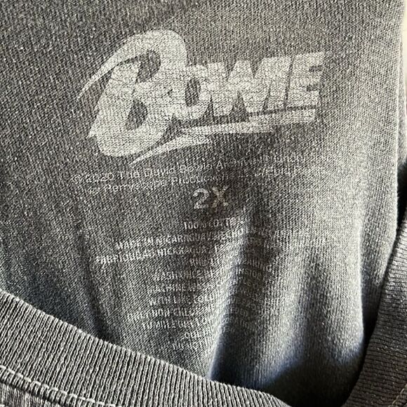 David Bowie Distressed Gray Graphic Shirt - Picture 9 of 9